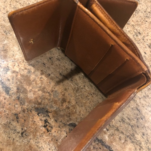 ❌SOLD❌Authentic Louis Vuitton Porte Elise wallet - Picture 4 of 8